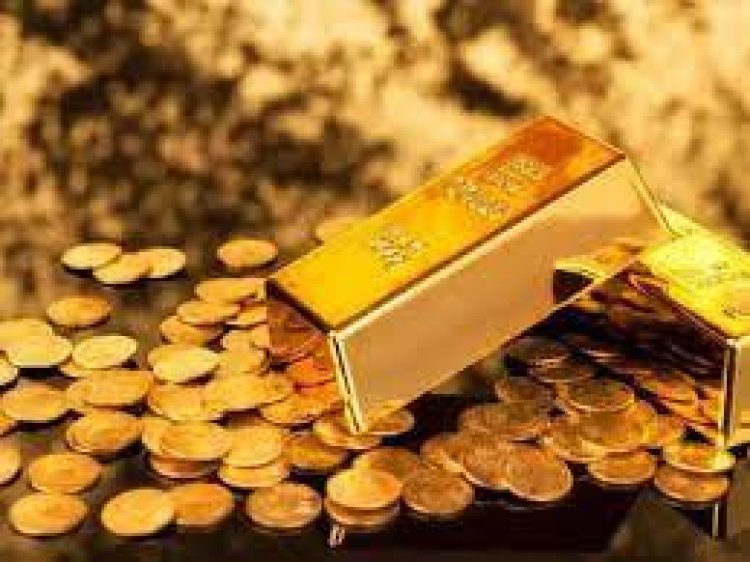 Gold, silver prices hold steady as investors await US Fed move on rates